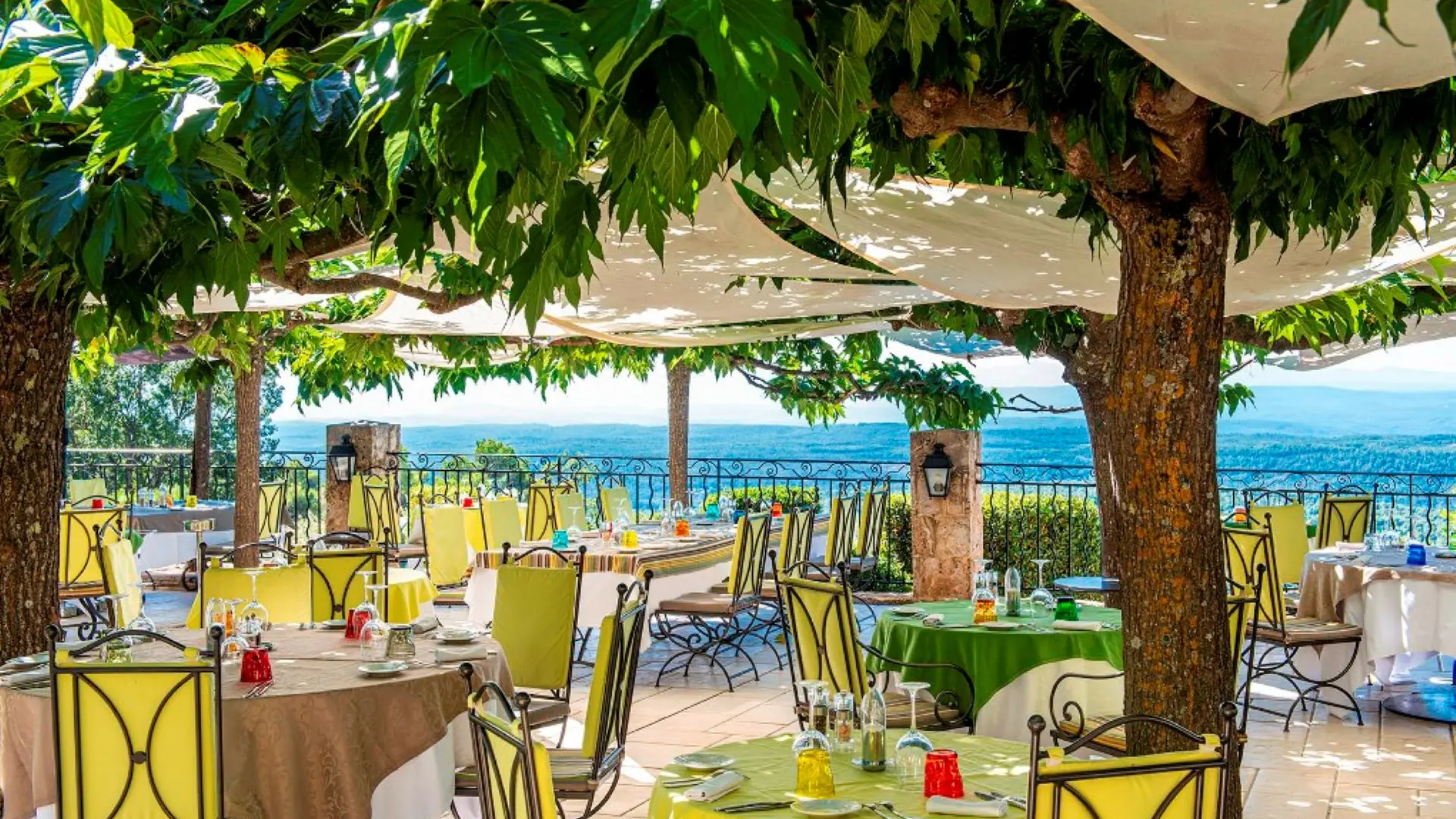 Restaurant La Bastide de Tourtour-Terrasse vue