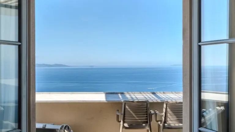 chambre supérieure vue mer