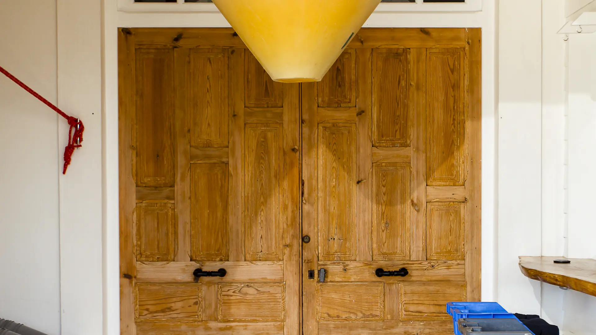 Devanture et entrée du restaurant Juste