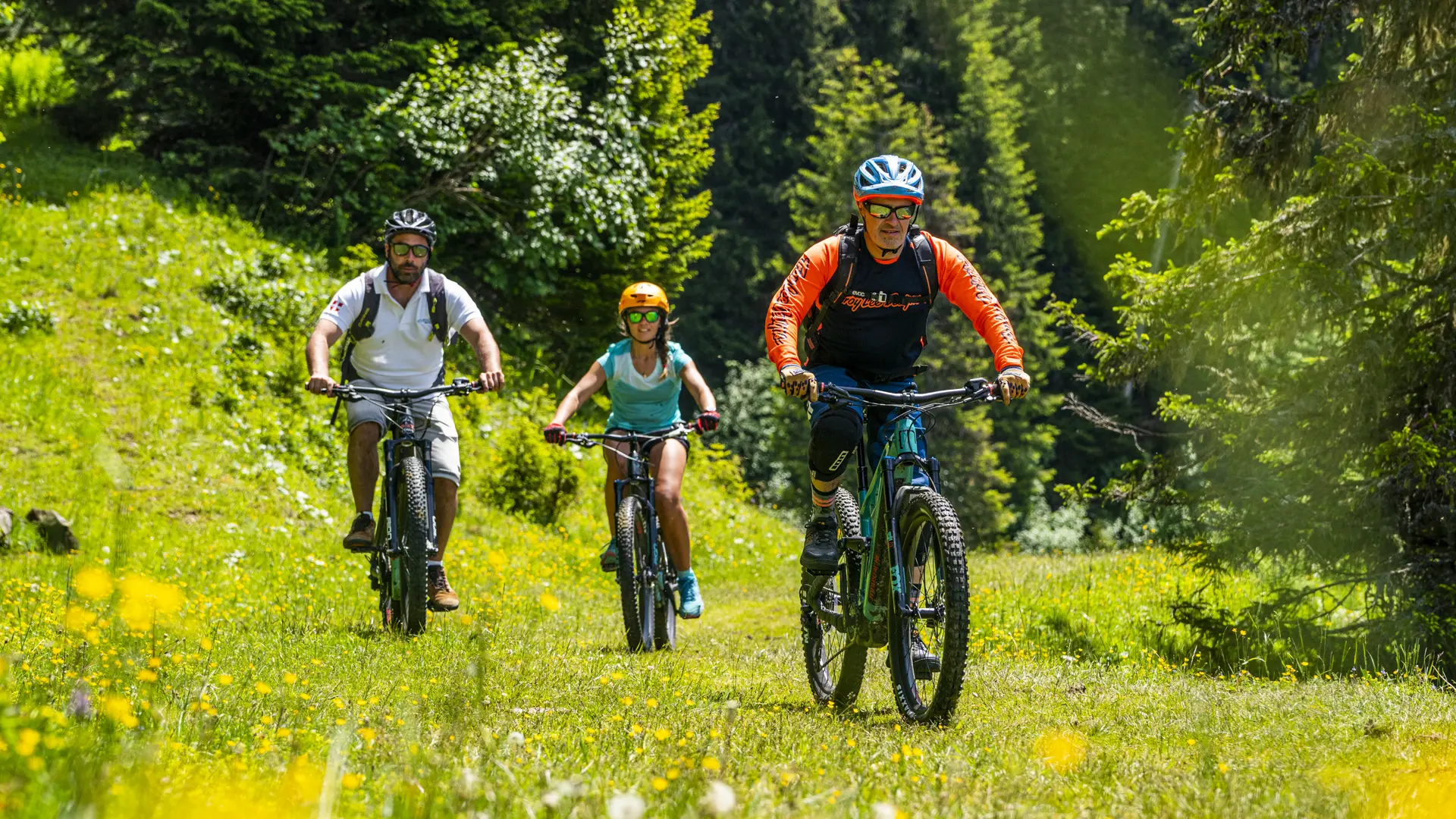 Montée à Super-Châtel en e-bike
