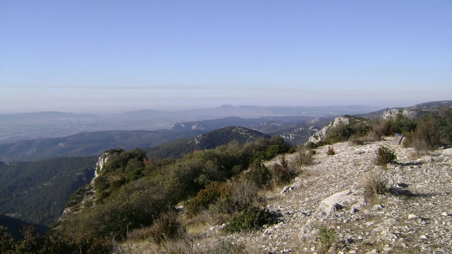 Les Alpilles depuis le Portalas