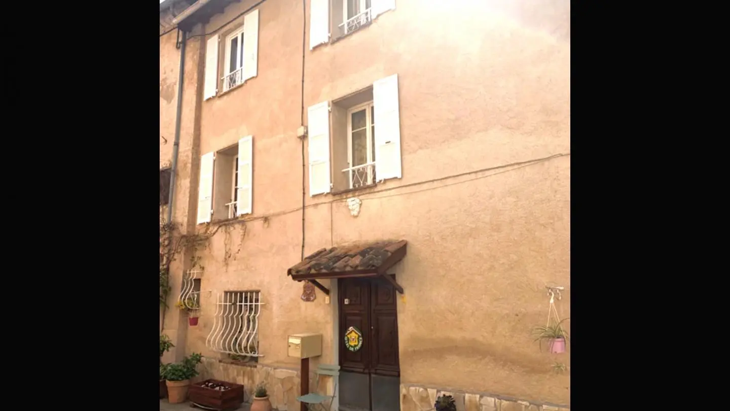 Gîte Lambert 1-Façade côté rue-Belvédère-Gîtes de France des Alpes-Maritimes