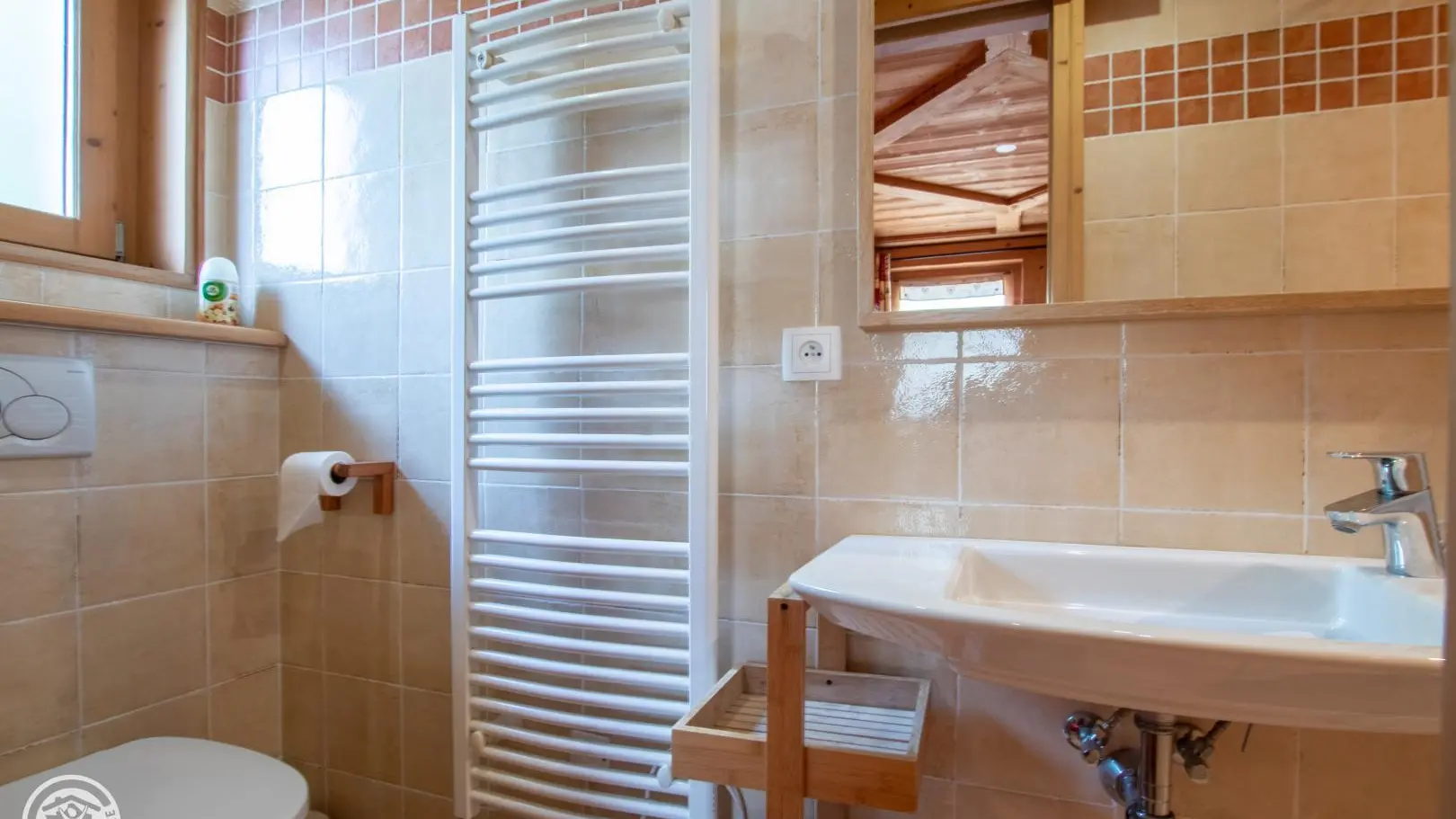 Salle d'eau privative.