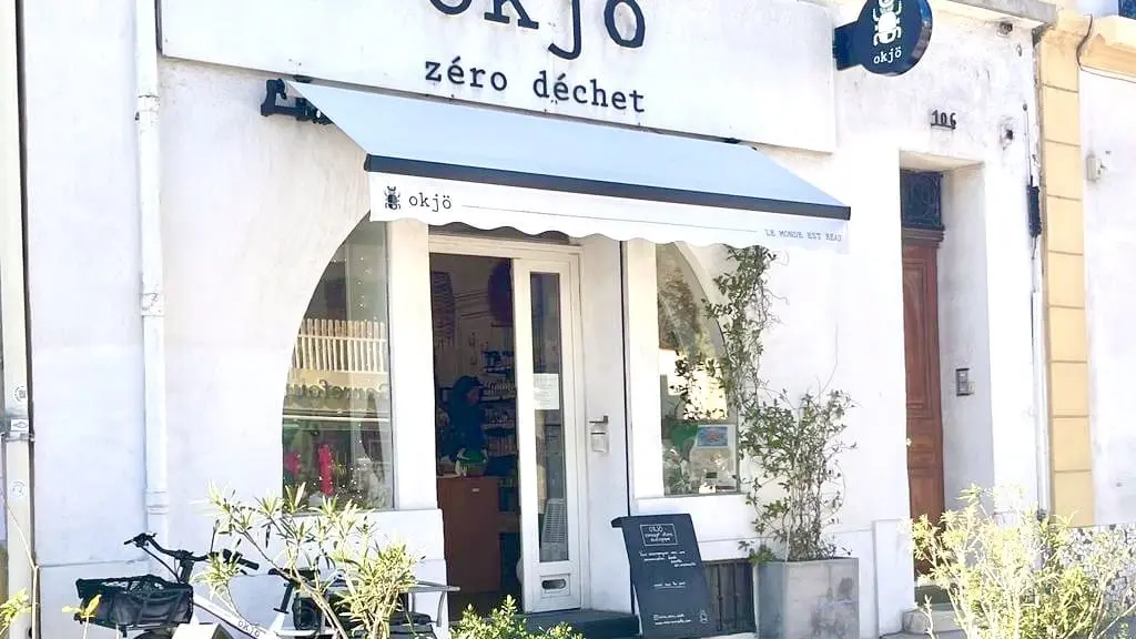 devanture avec sa façade