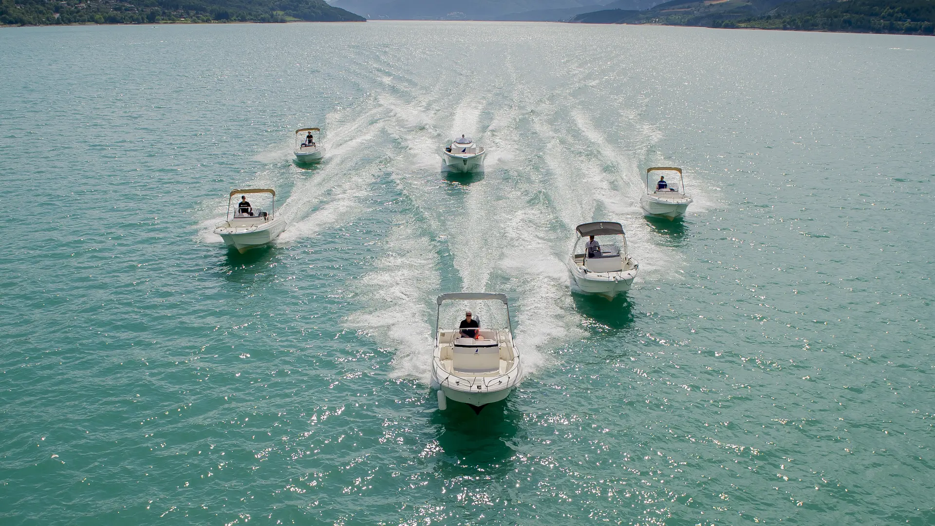 Aqua Détente Pros : Bateau Taxi SAVINES-LE-LAC