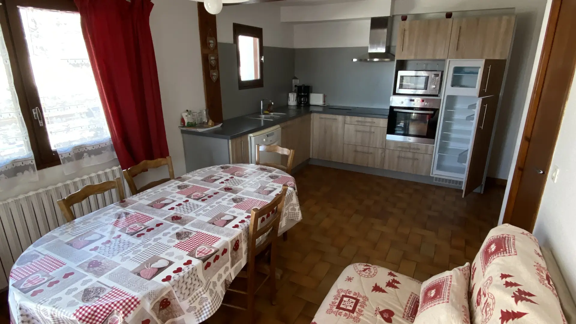 Séjour avec cuisine