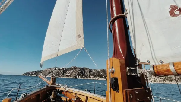 Evening sailing cruise in the Frioul's Island - Quay of Honor Town Hall