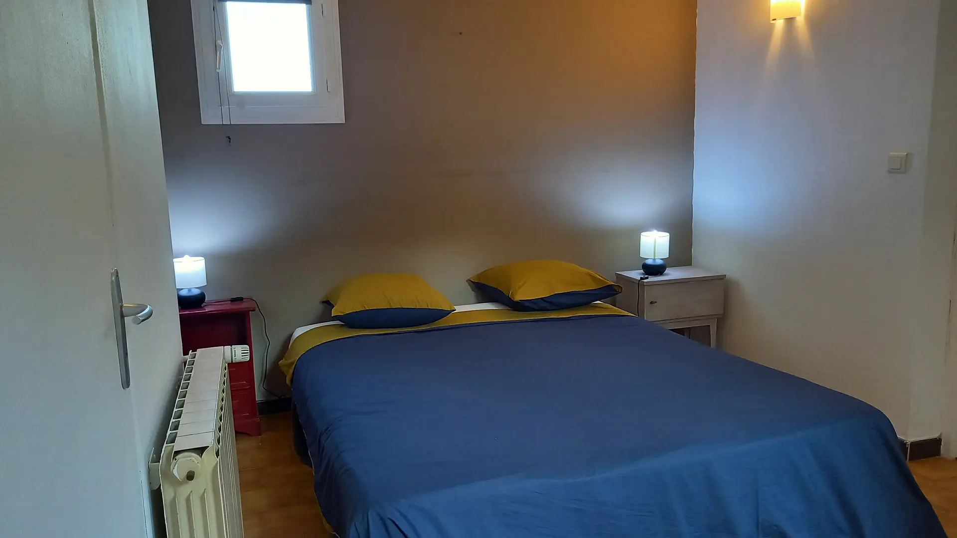 Le  Cabanon bleu - Mme Robertson_Solliès-Ville