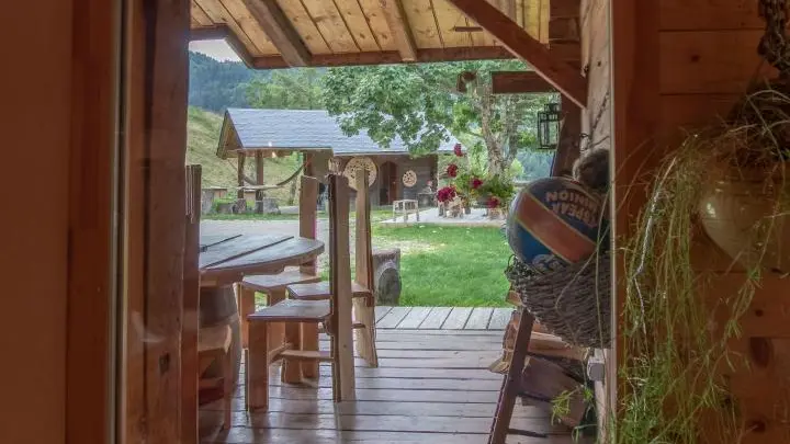 vue du salon sur terrasse