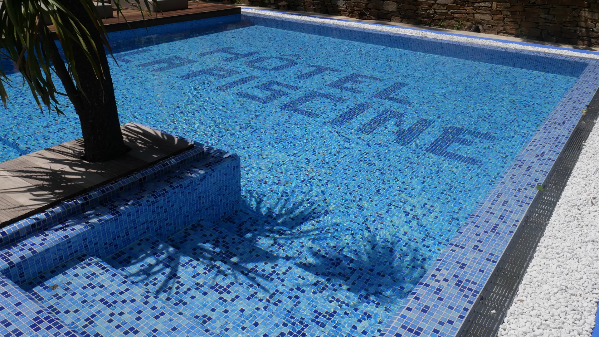 Décor fond de piscine