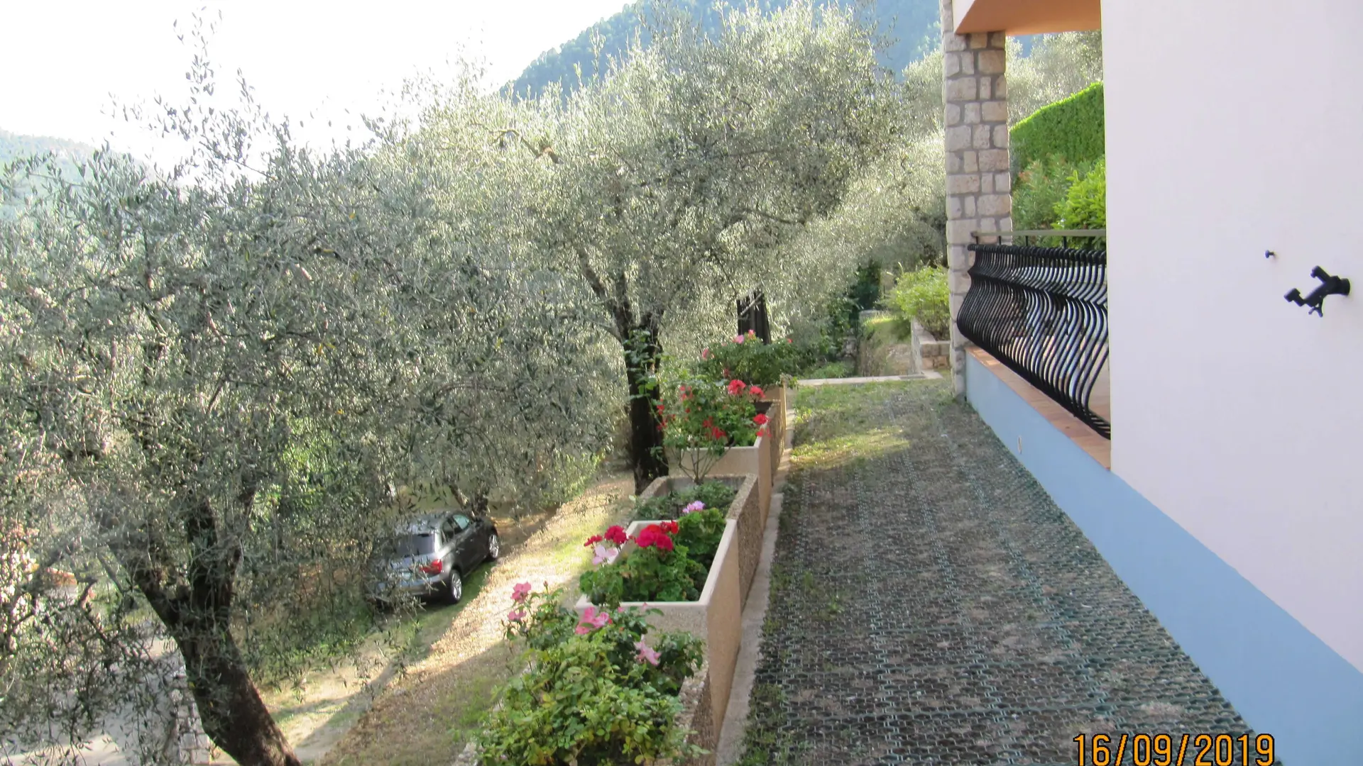 Montée St Jean d'Ermi-Extérieur-Breil-sur-Roya-Gîtes de France des Alpes-Maritimes