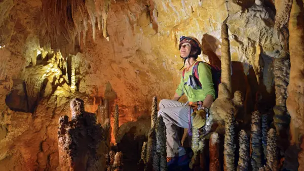 Spéléologie demi-journée - Castellet