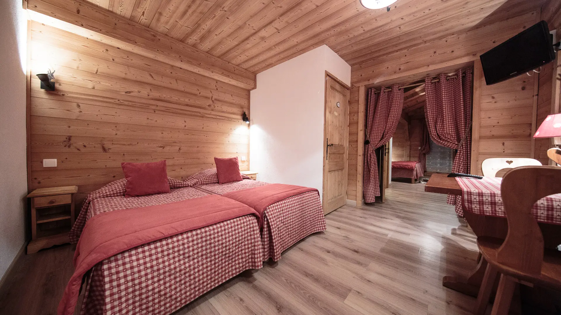 Hôtel La Perdrix Blanche