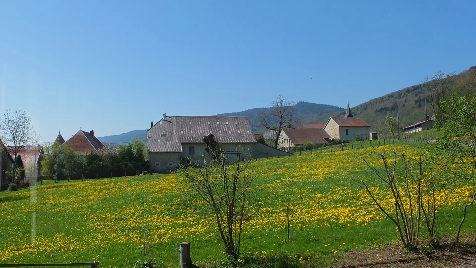 Vue sur le village de Charancin