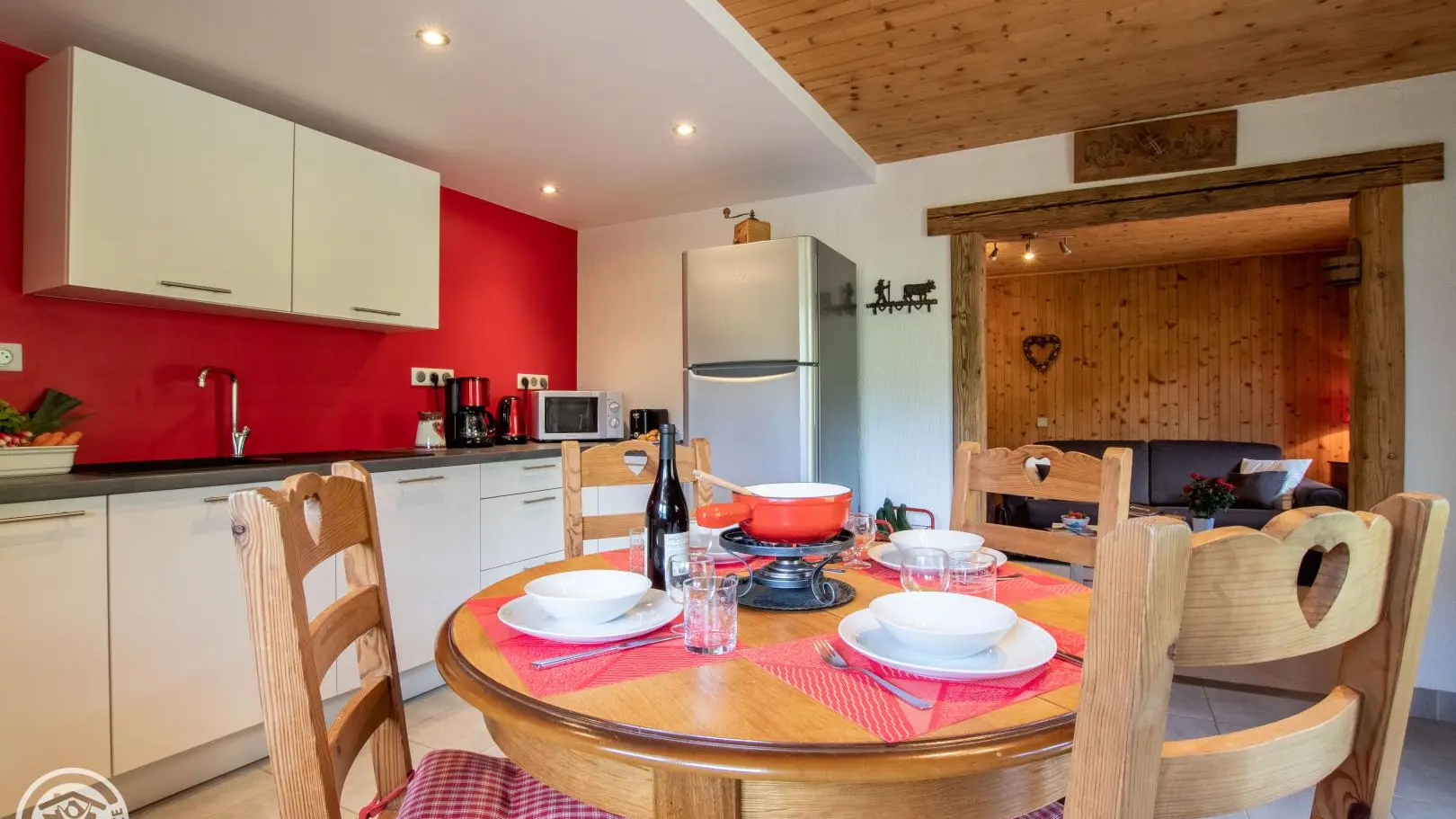 Un grand frigo/congélateur très appréciable