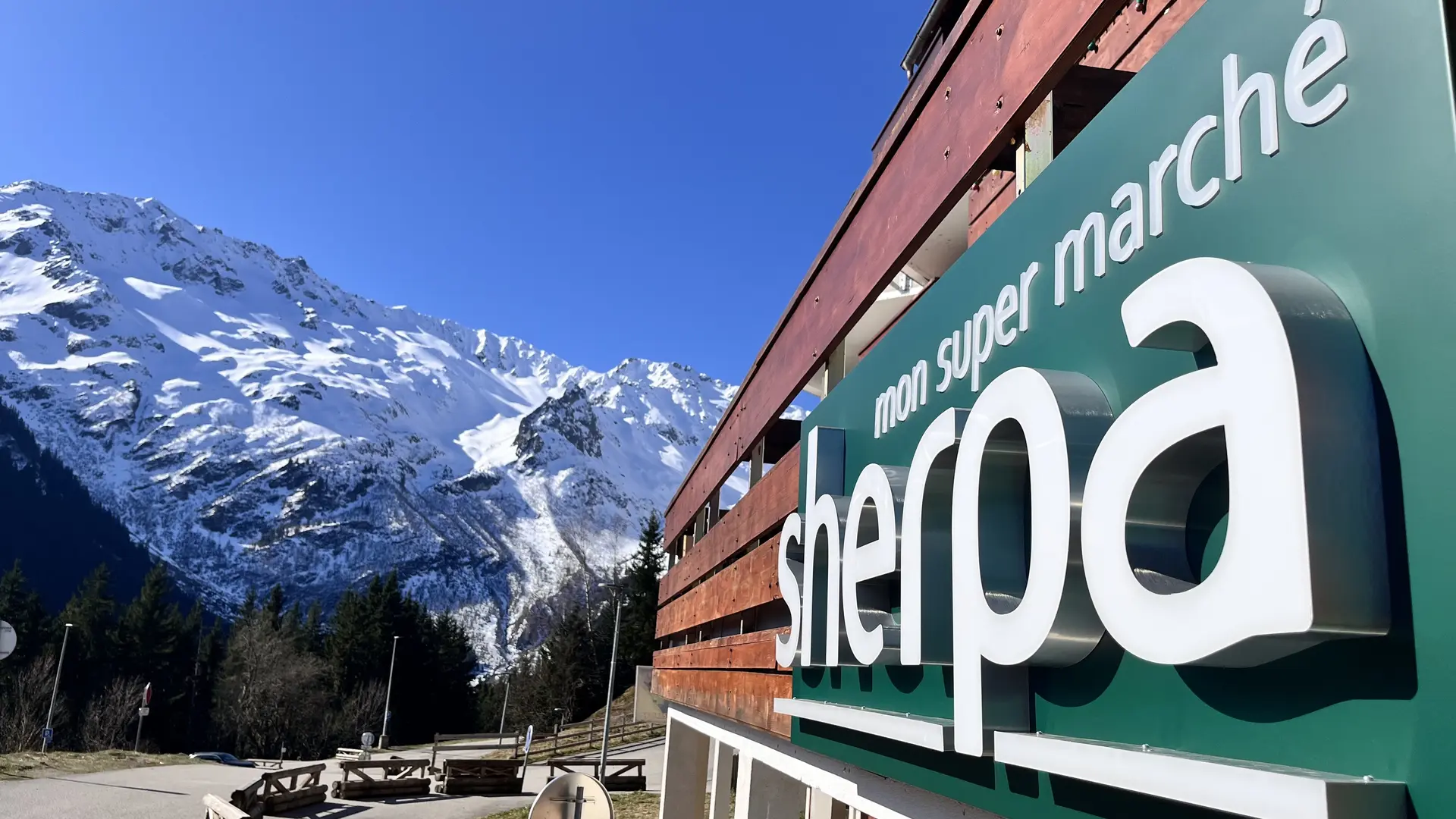 Devanture Sherpa le Pleynet