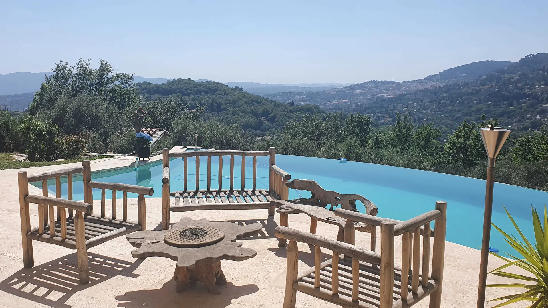 Gîte Le Clos des Senteurs-Piscine-Châteauneuf-Grasse-Gîtes de France Alpes-Maritimes