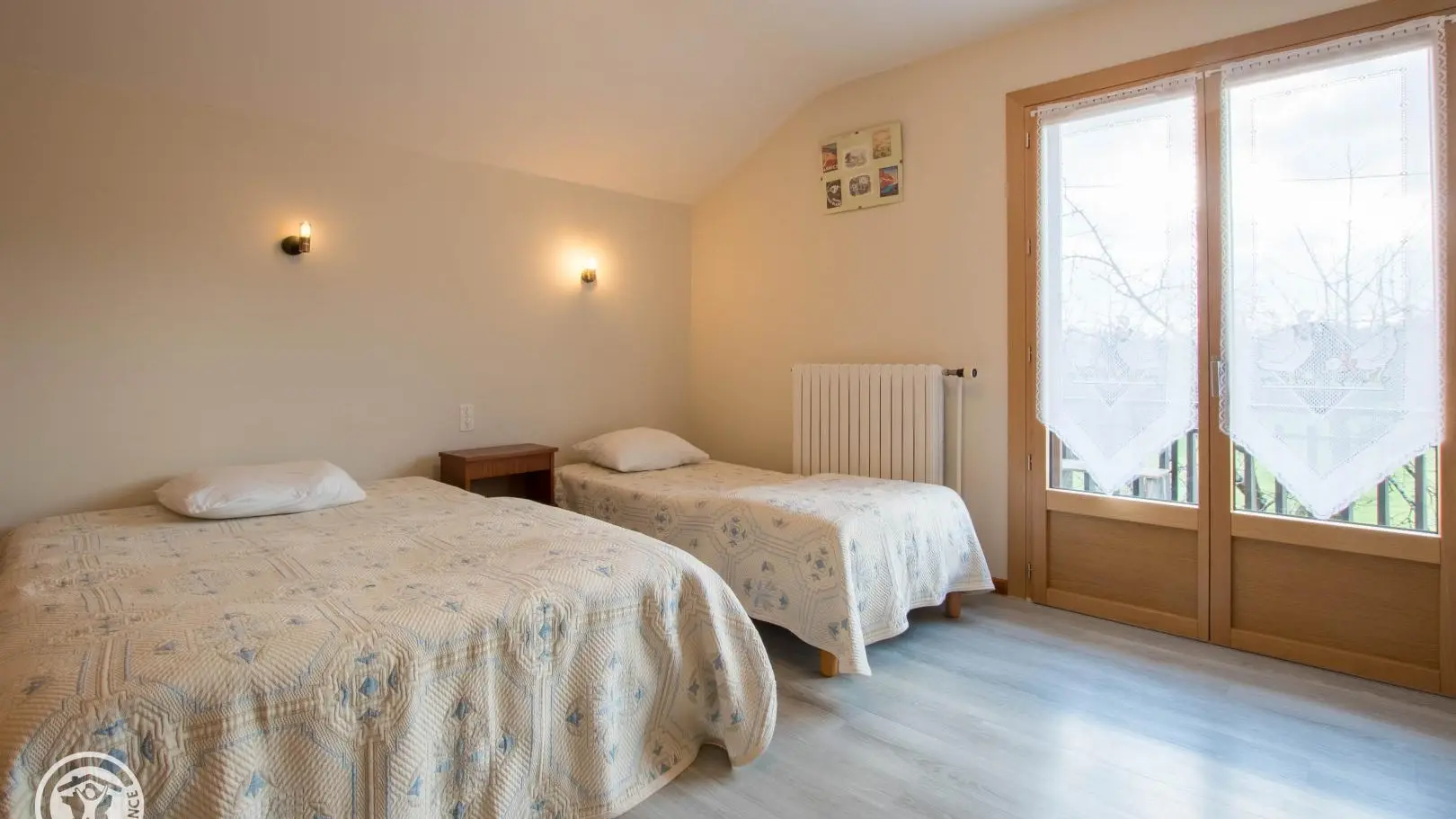 Chambre 3 : lit 140x190cm et lit 90x190cm