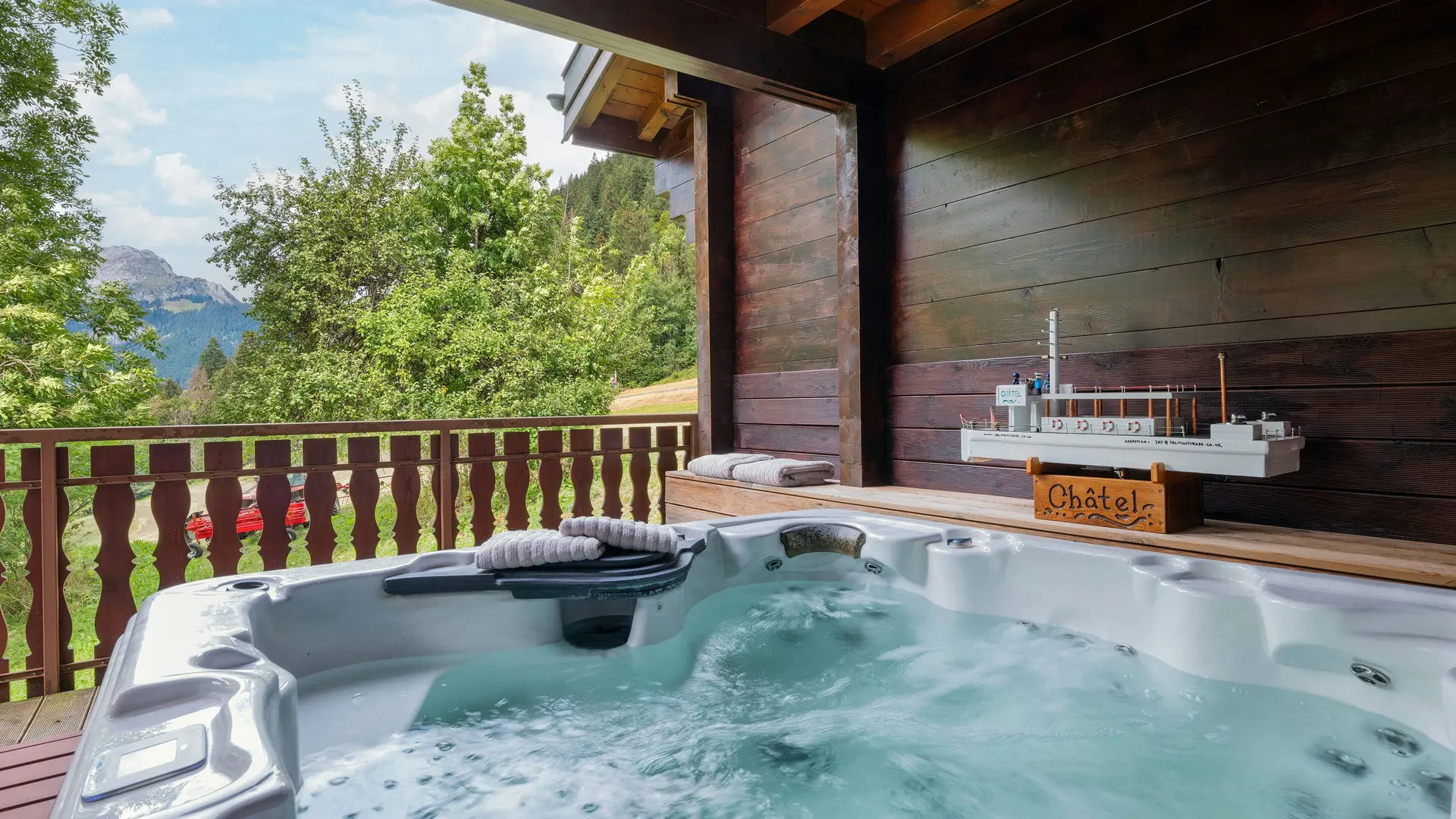jacuzzi