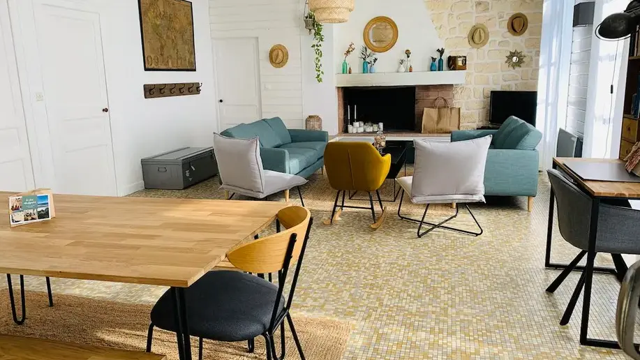 Wohnbereich - Wohnzimmer und Esszimmer