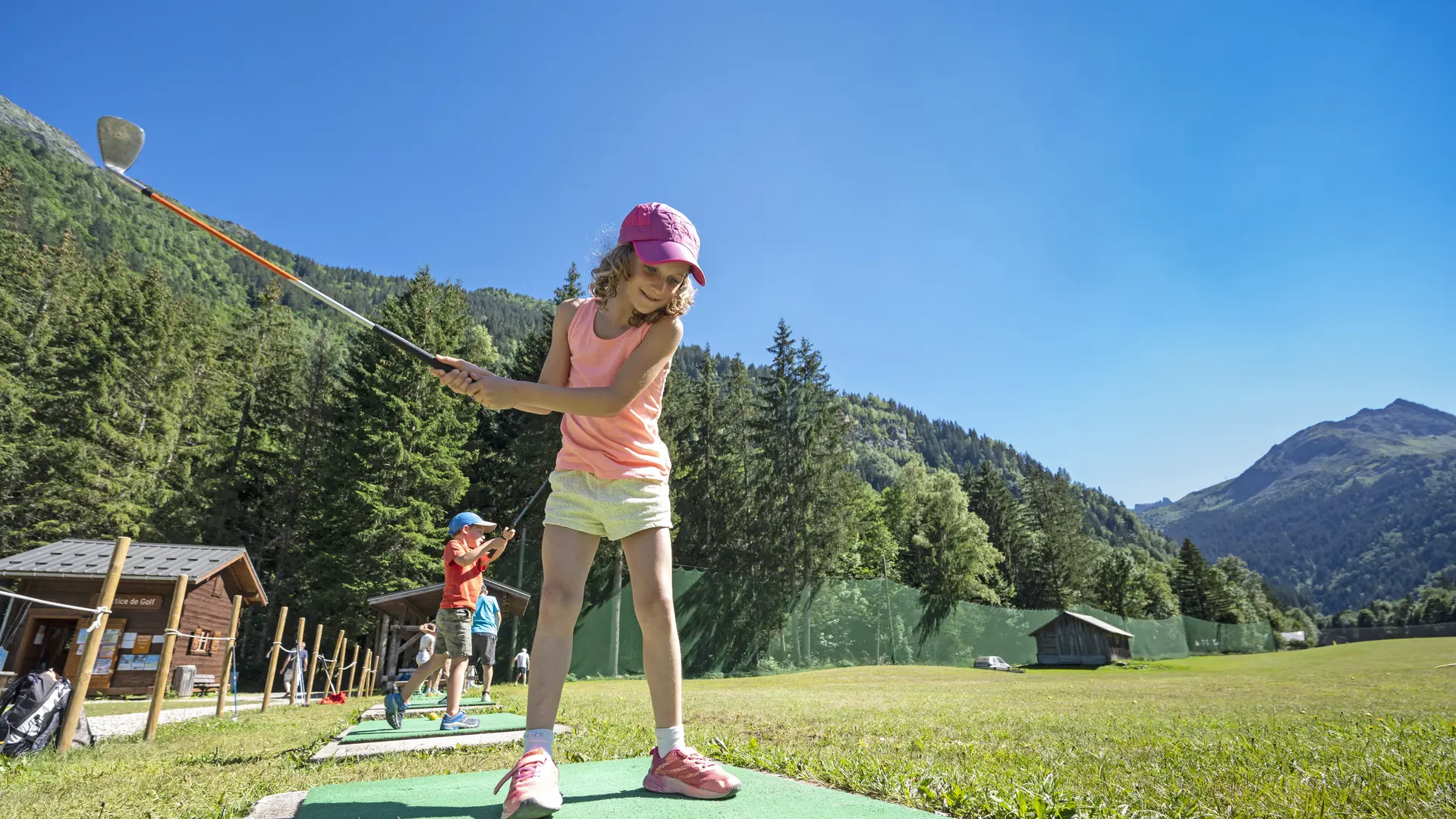 Le practice de golf du parc de loisirs du Pontet