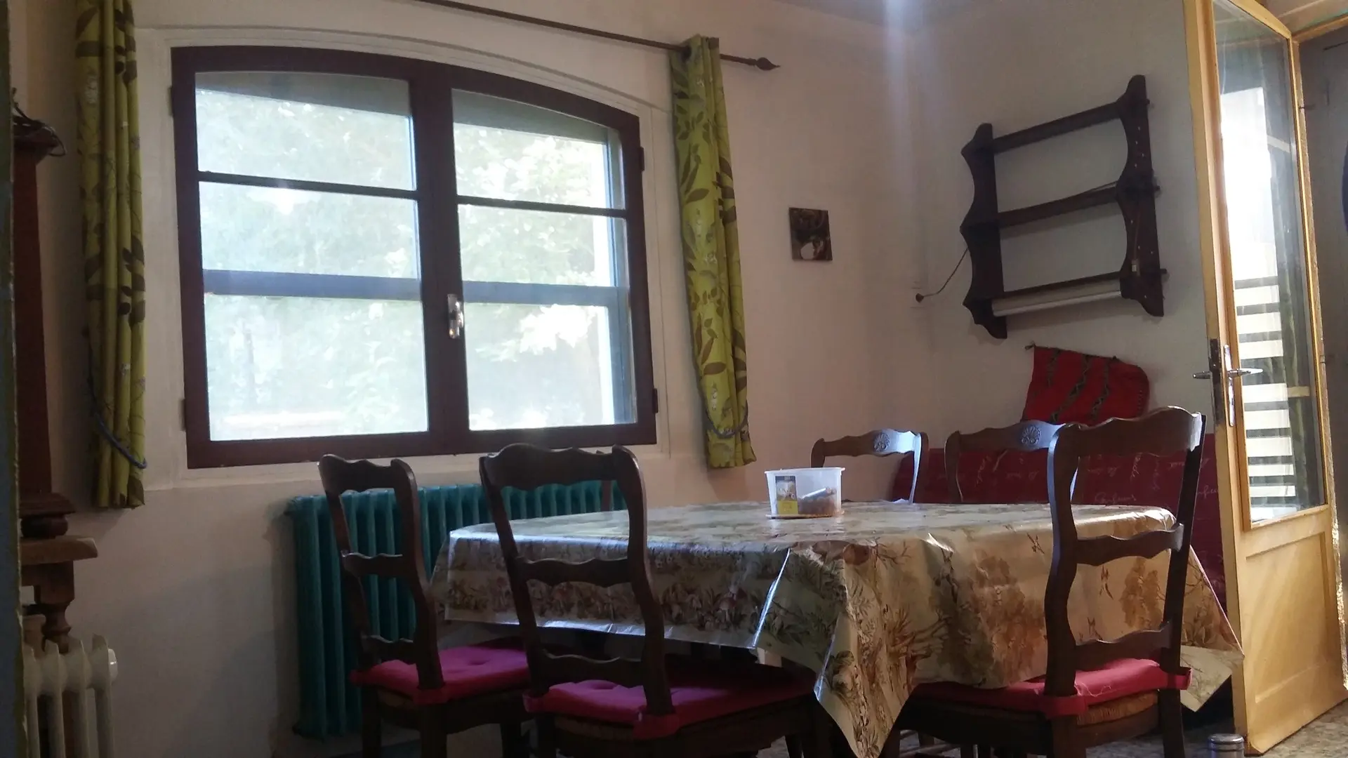 Espace séjour et repas