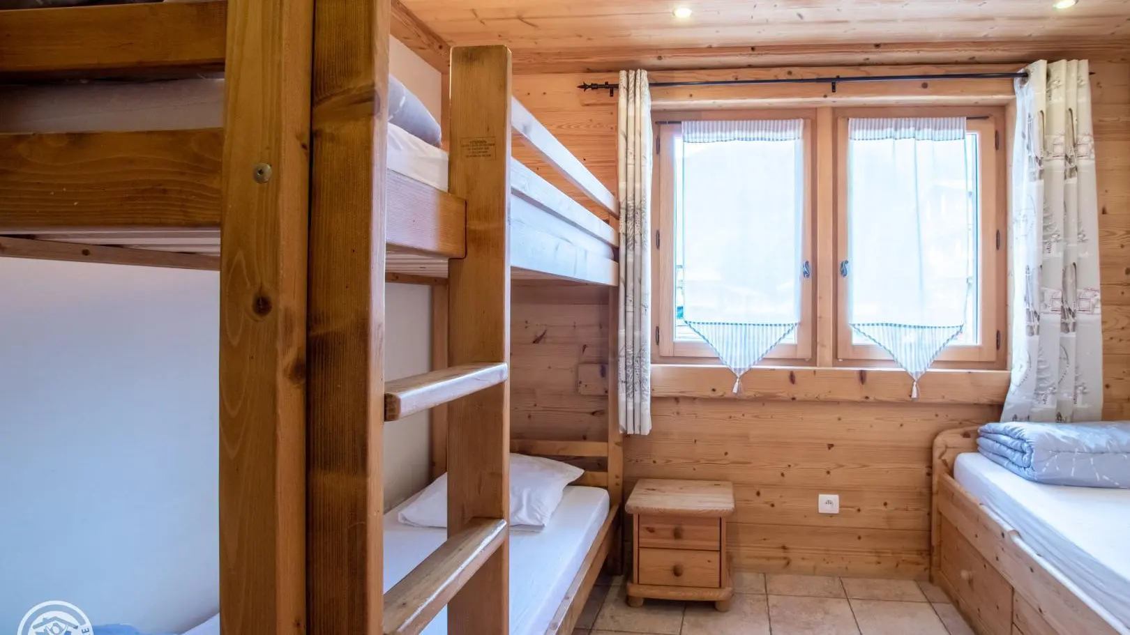 Chambre au rez-de-jardin.