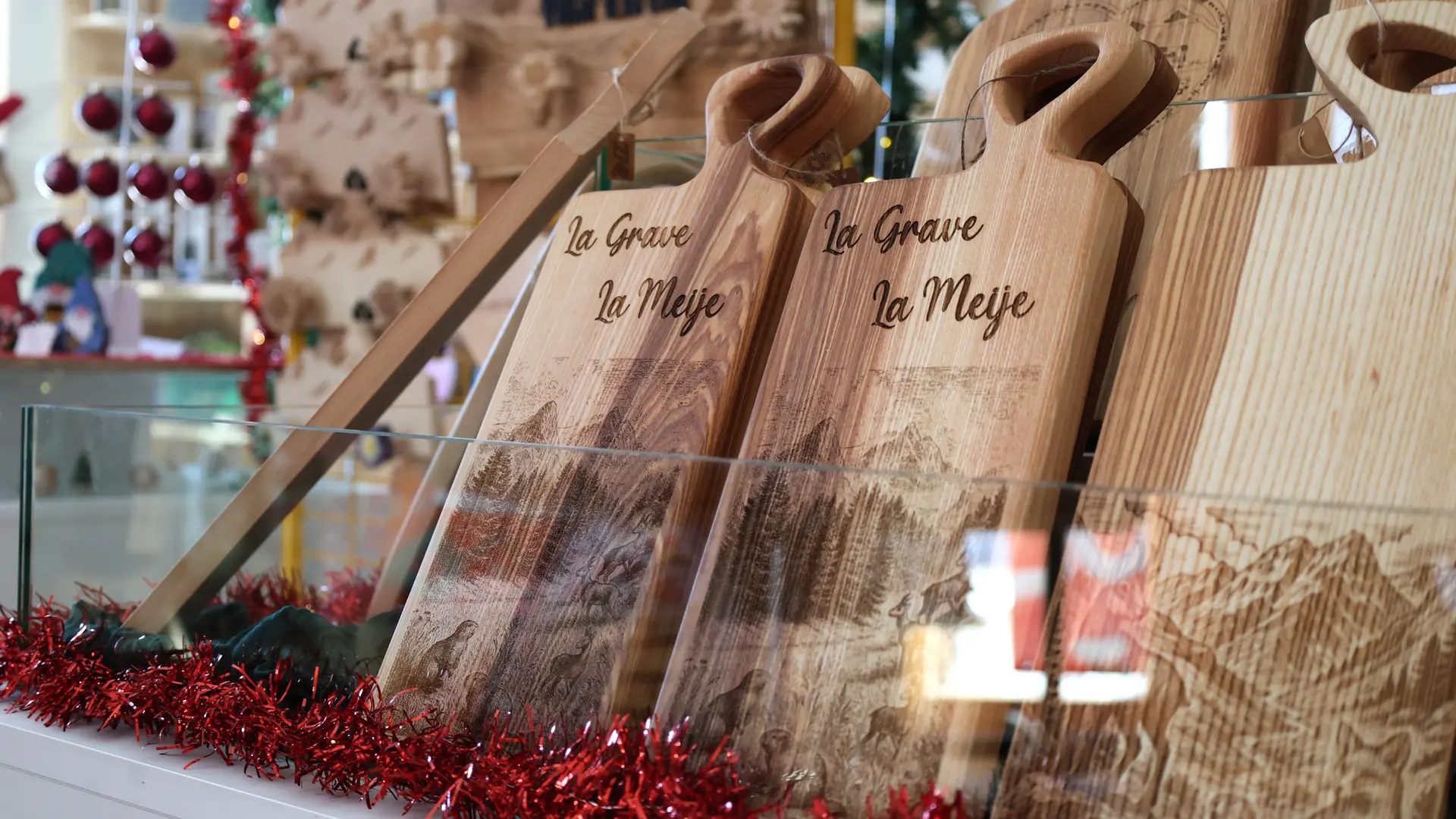 Boutique PeakAlpes au Cours (Villar d'Arêne)