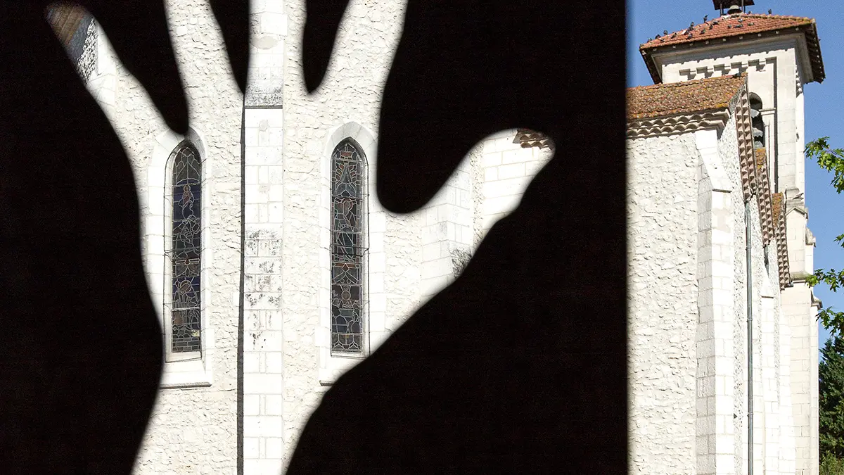 Roquecor, détail de la Place de la Mairie