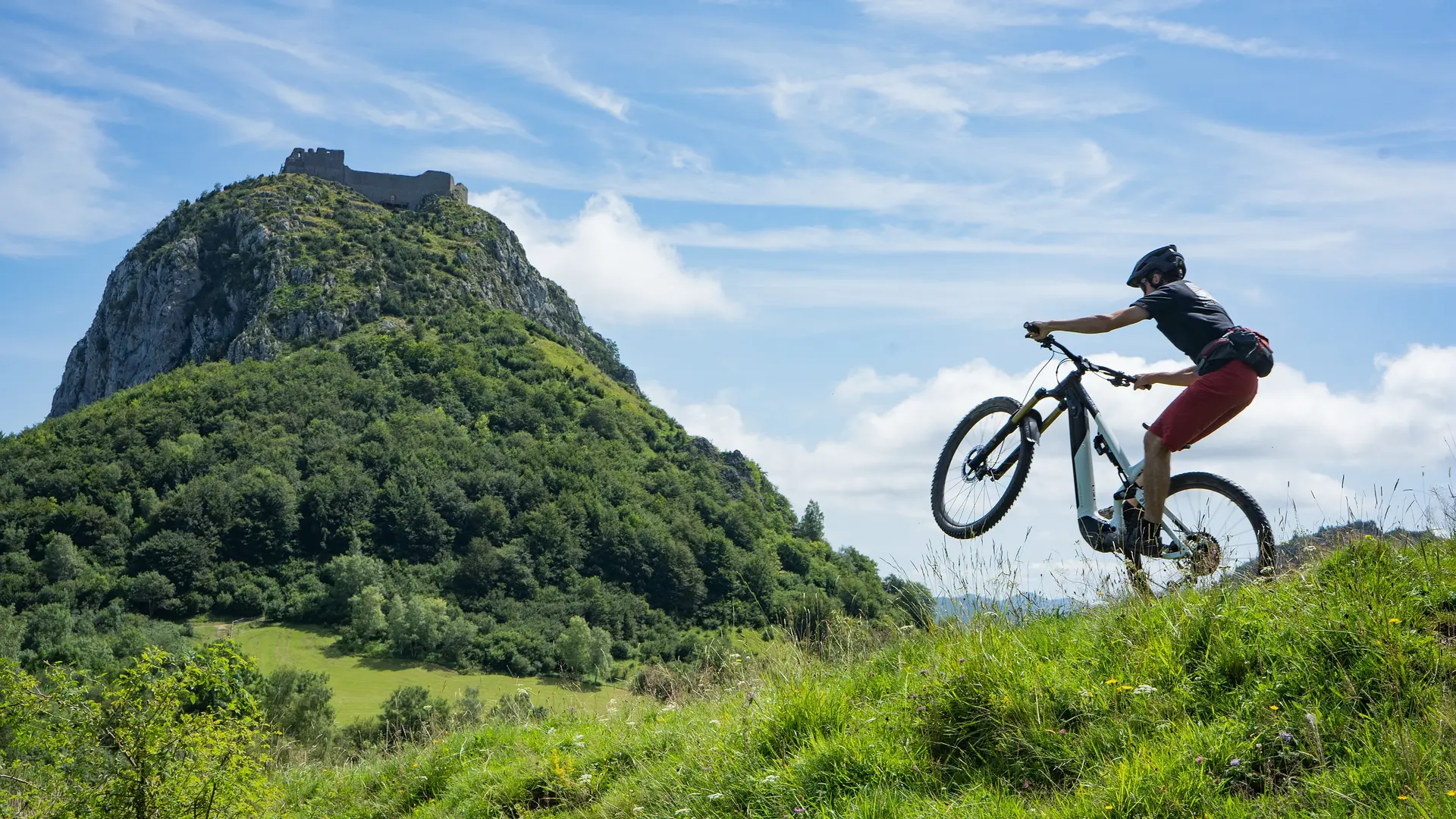 GT VTT Ariège Pyrénées Chateau de Montségur