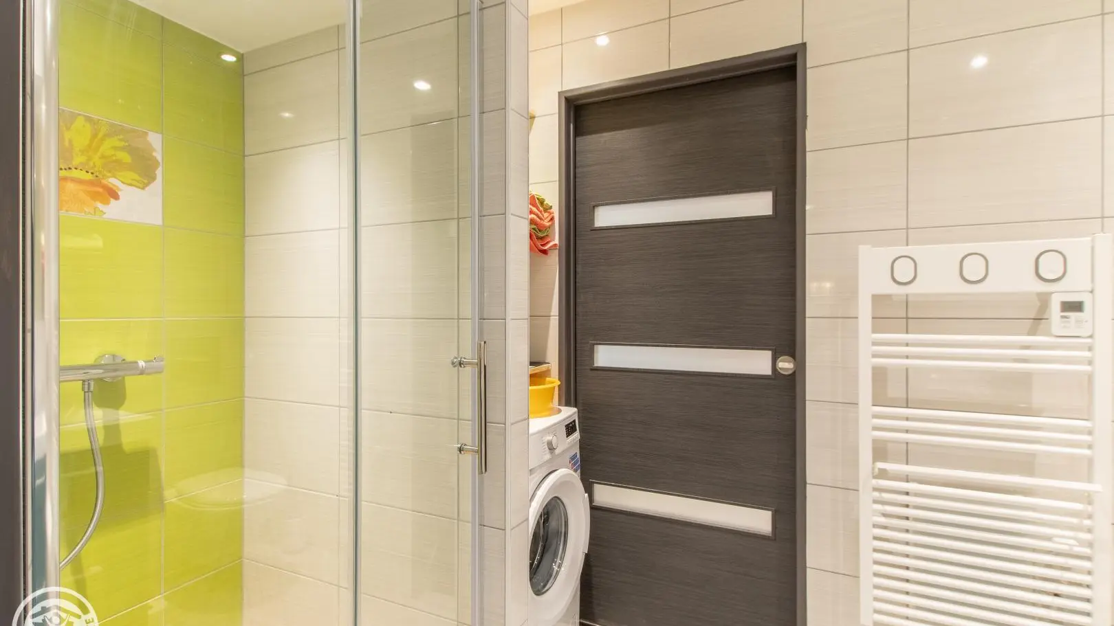 Douche et lave-linge