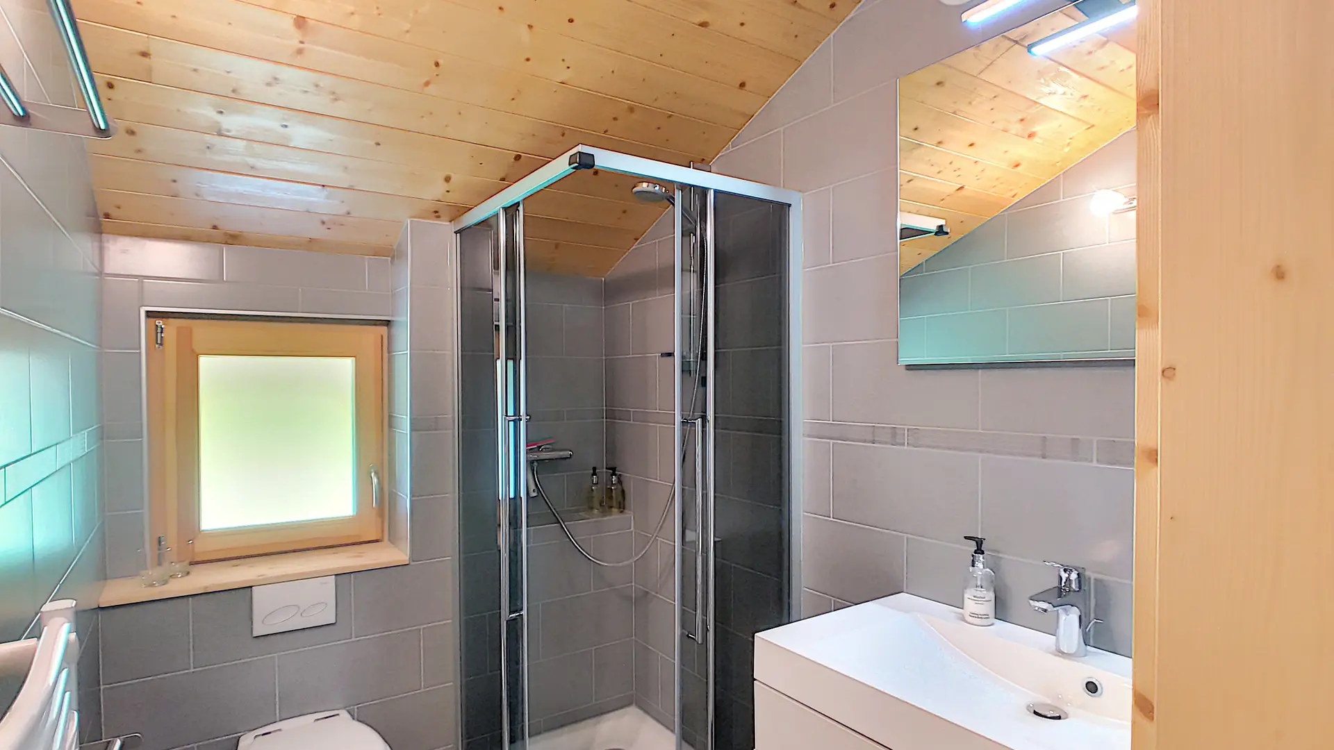 Salle de bains chambre 2