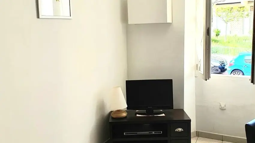 T2 Joseph Cardona Bandol