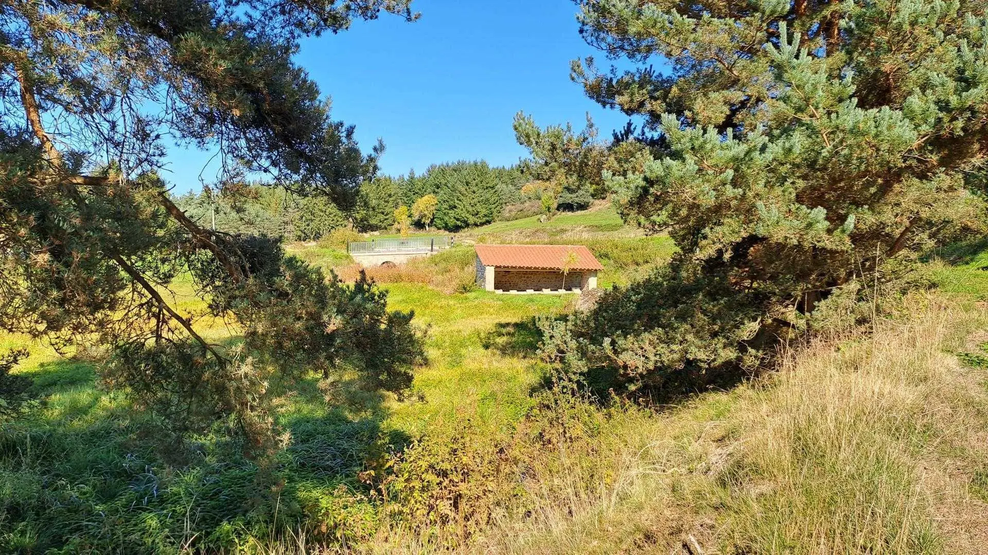 Au départ de Merle, la randonnée du lavoir : le lavoir