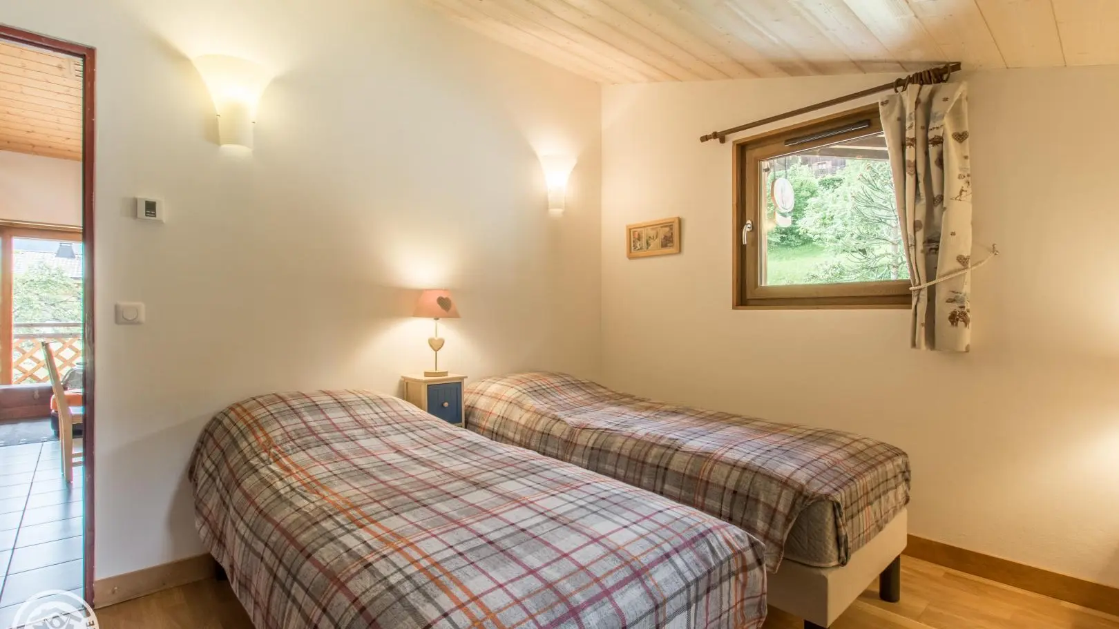 Chambre 2 en configuration 2 lits 80cm