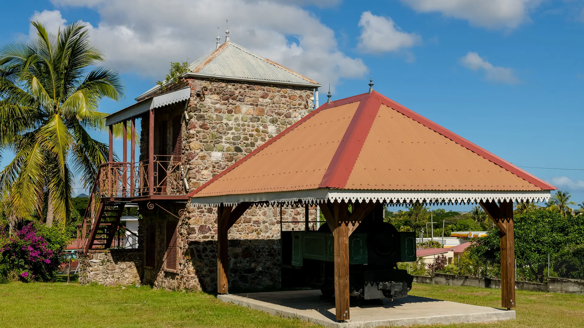 patrimoine, histoire, pigeonnier, pouembout