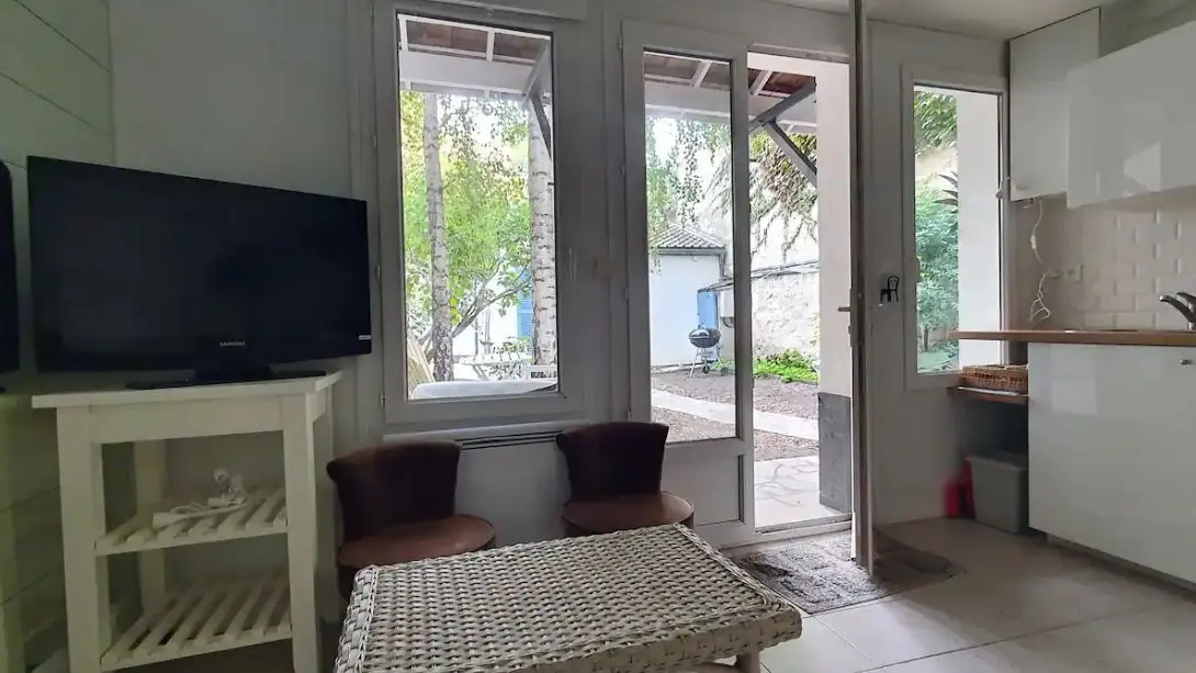 Studio situé en centre ville Saint Germain en Laye