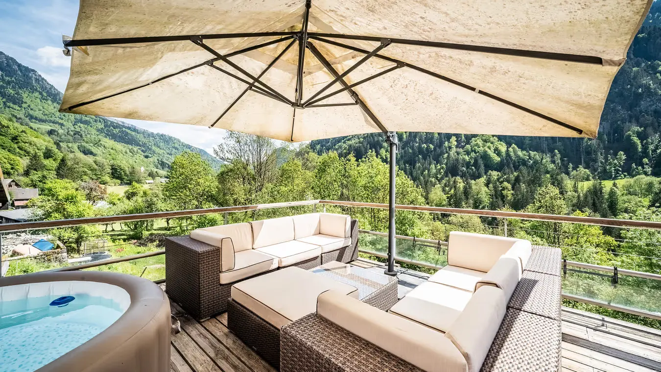 terrasse 1 et jacuzzi extérieur
