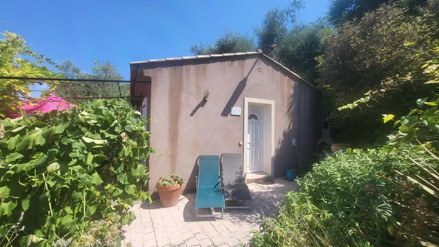 Gîte Mas de la Galinette Lavande-Terrasse privative-Biot-Gîtes de France Alpes-Maritimes