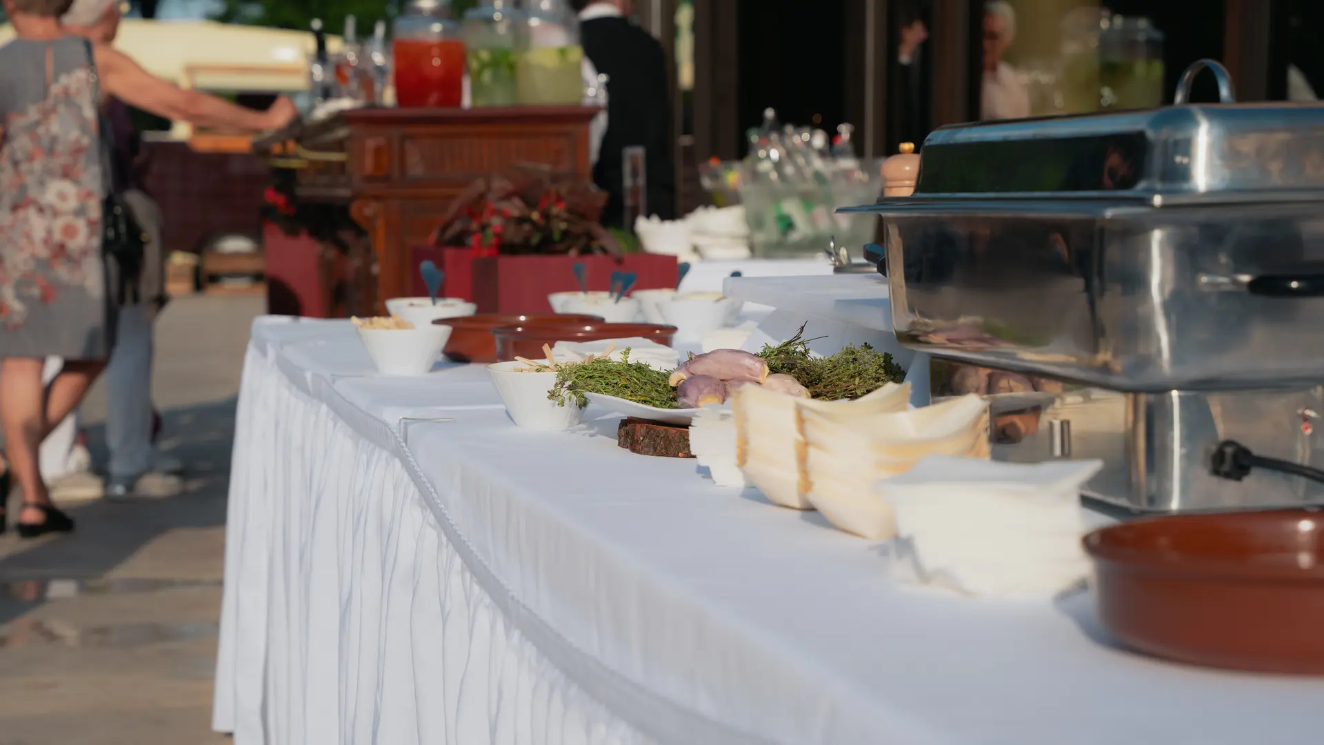 La Scène sur l'Eau avec Buffet