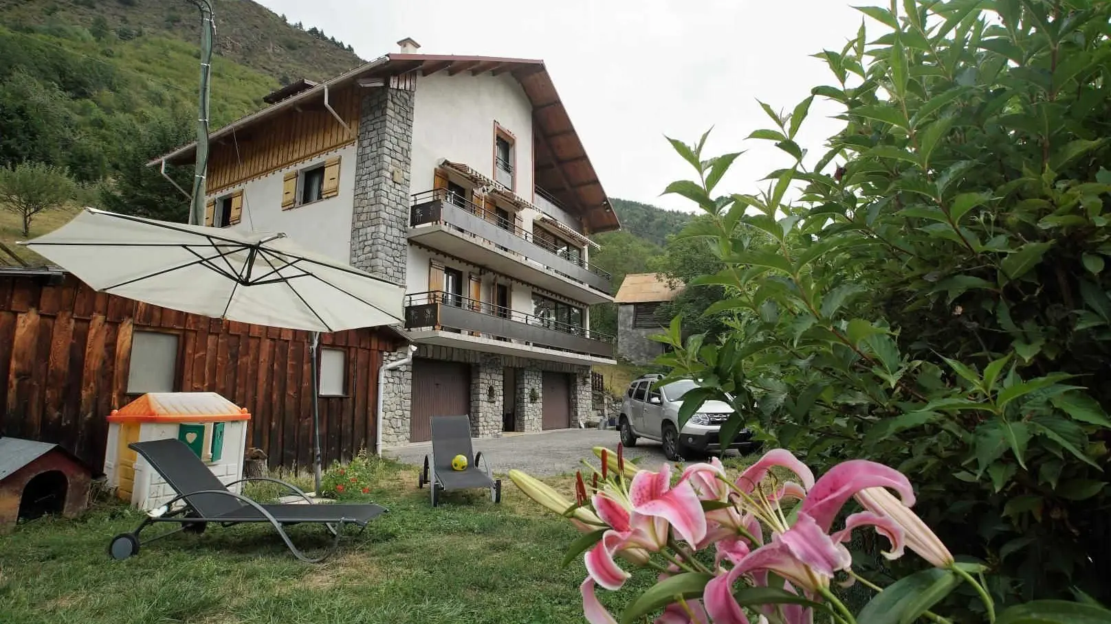 Gîte Chalet Serclet-Jardin-Saint-Étienne-de-Tinée-Gîtes de France des Alpes-Maritimes