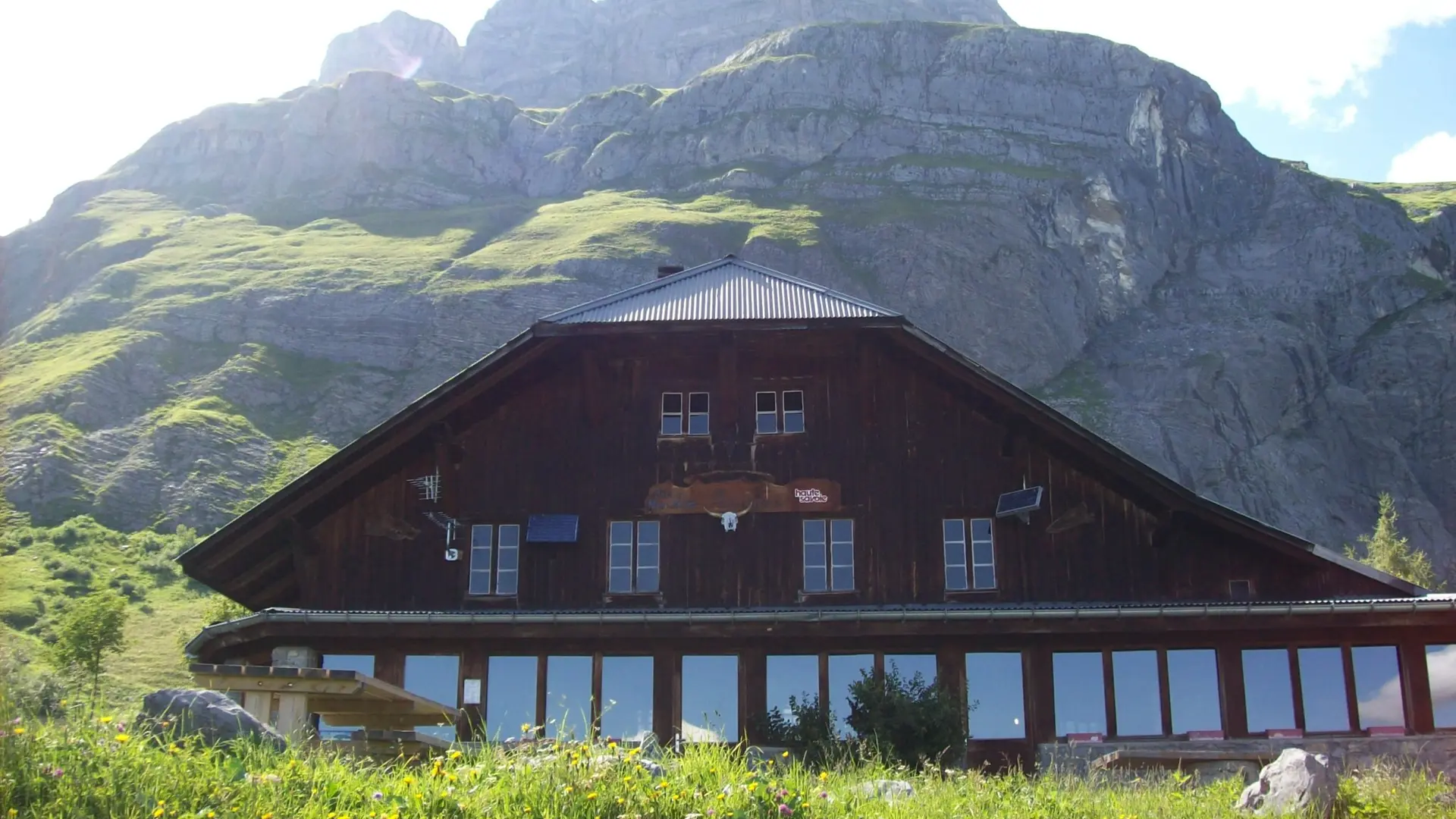 le refuge de Mayères sous les 4 Têtes