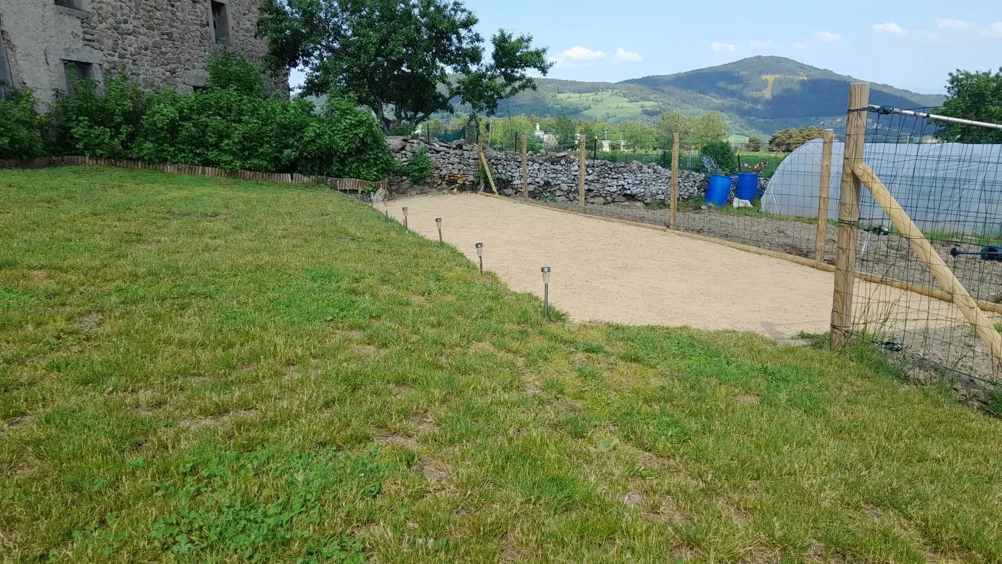 TERRAIN DE PETANQUE