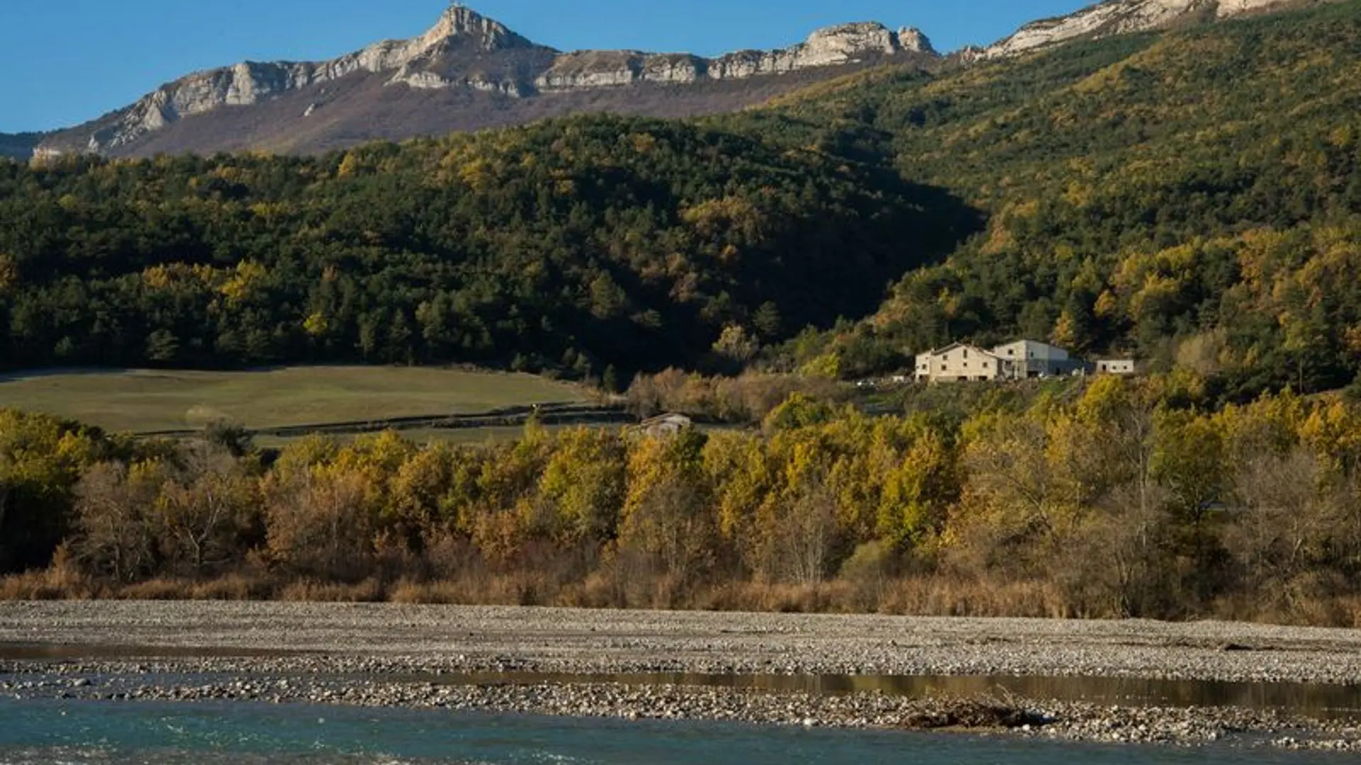 Vue sur le Rocher de Beaumont