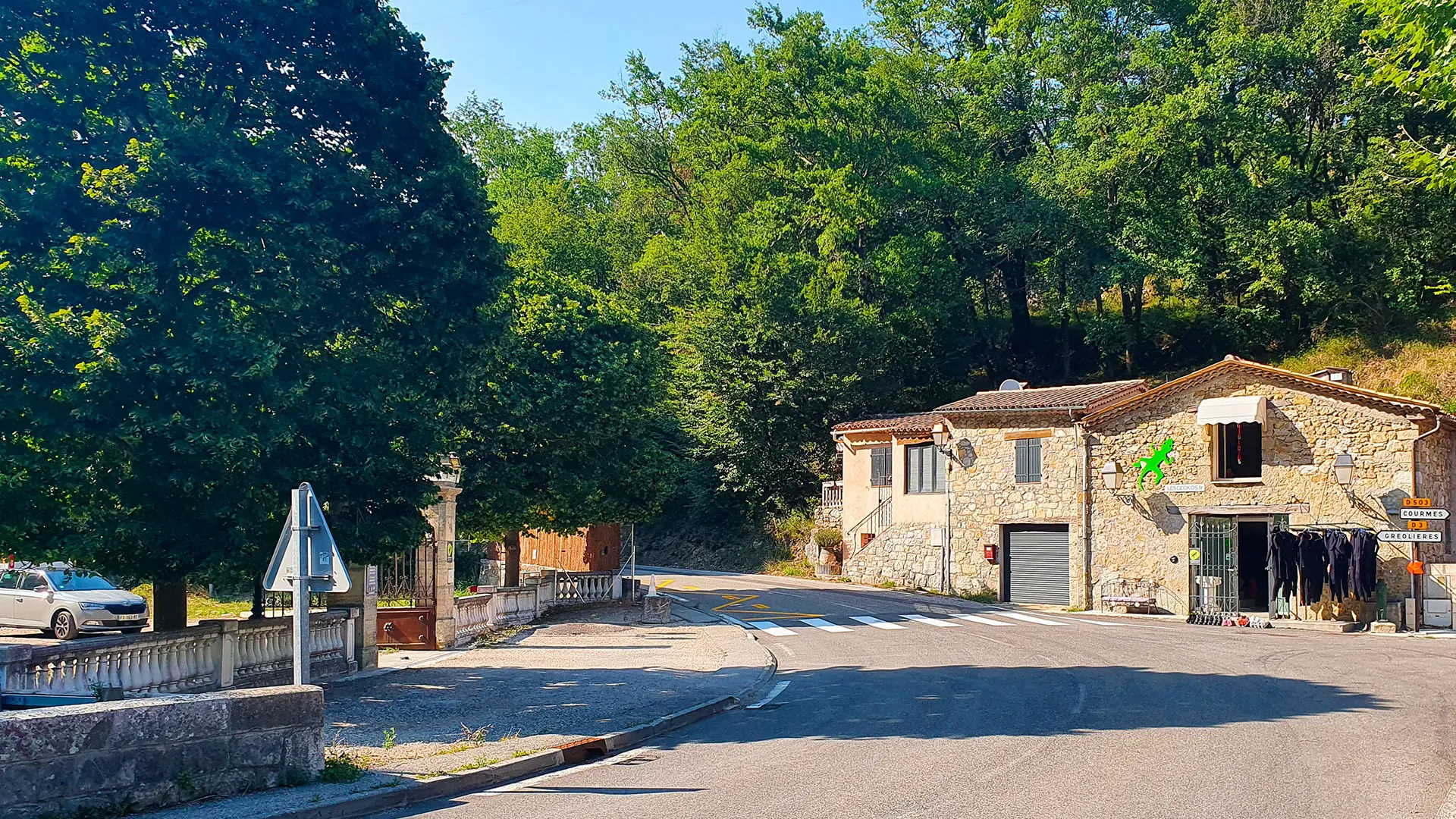 Base privée de canyoning Gorges du Loup avec parking