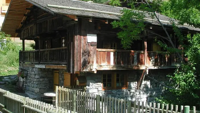Le vieux moulin l'été