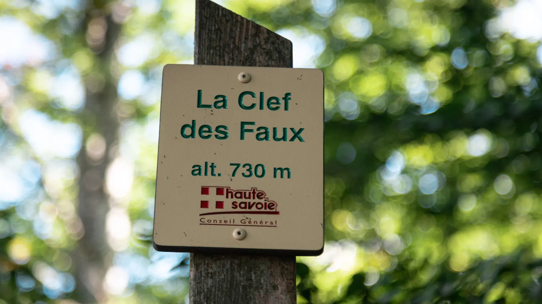 Sentier Clef des faux
