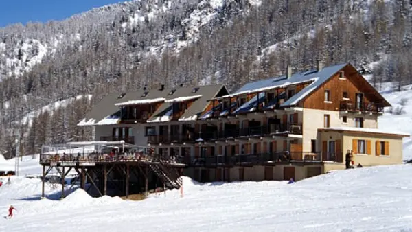 Vue hiver -Hôtel La Cascade Ceillac