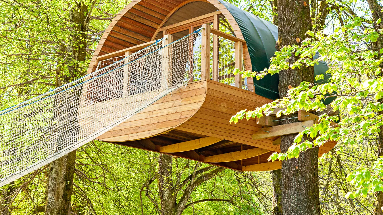 Cabane perchée dans les arbres