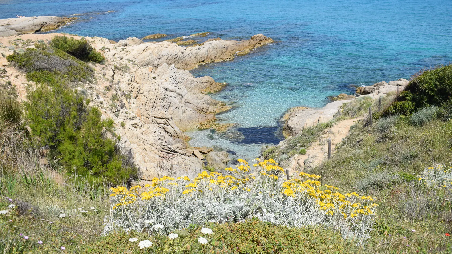 Entre l'escalet de le cap Taillat